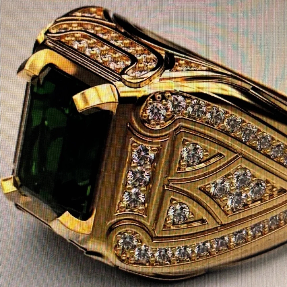 MENS GOLD PLATED GREEN STONE RING - Picture 4 of 13